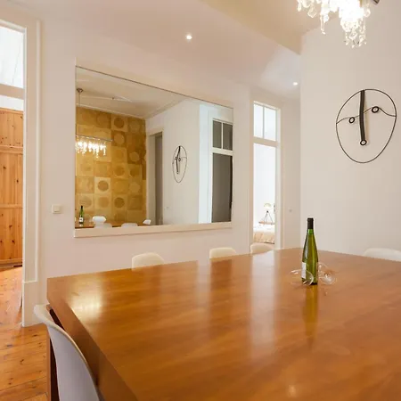 Tejo Vintage Three-bedroom - By Lu Holidays Appartamento Lisbona